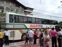 002_05-02-2005__Em_frente_a_prefeitura_de_Blumenau1